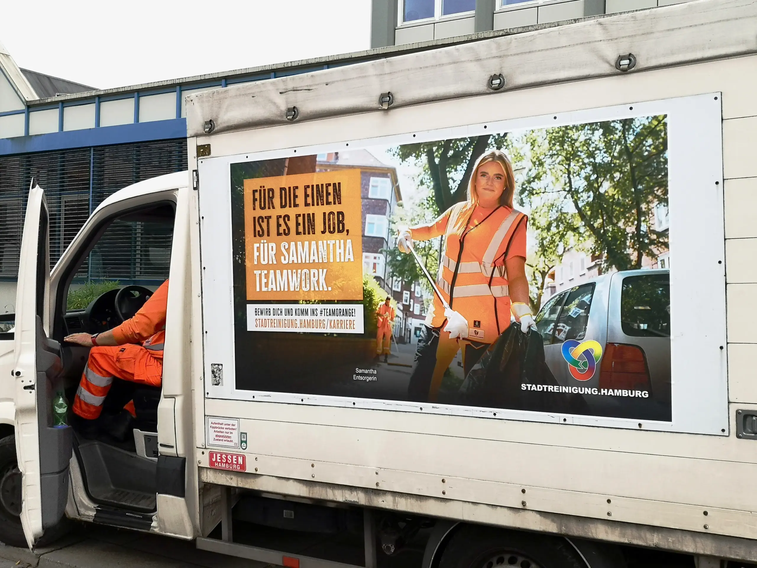 Stadtreinigung Hamburg Plakat an LKW Plane