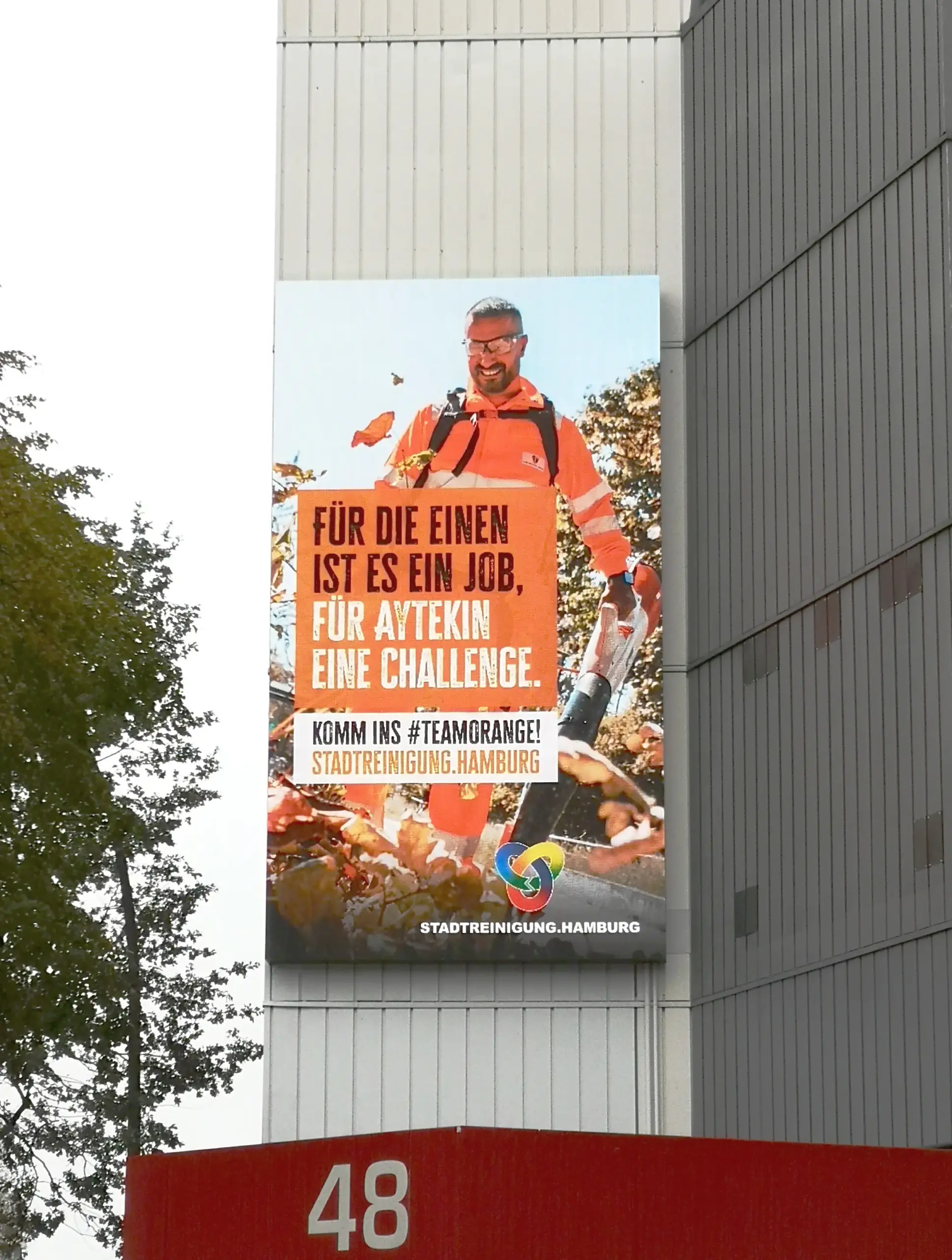Stadtreinigung Hamburg Werbebanner an Außenwand